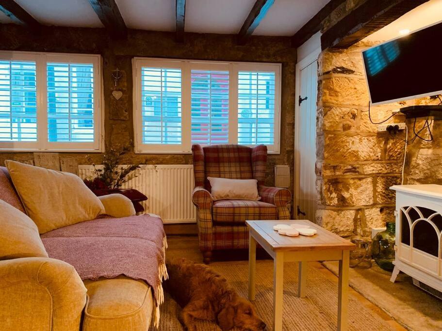 Дом отдыха Cosy 400yr Old Cottage, Flowergate, Whitby, Sleeps 6
